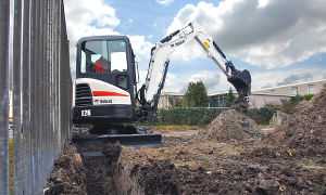 MINIKOPARKA Bobcat E26 3